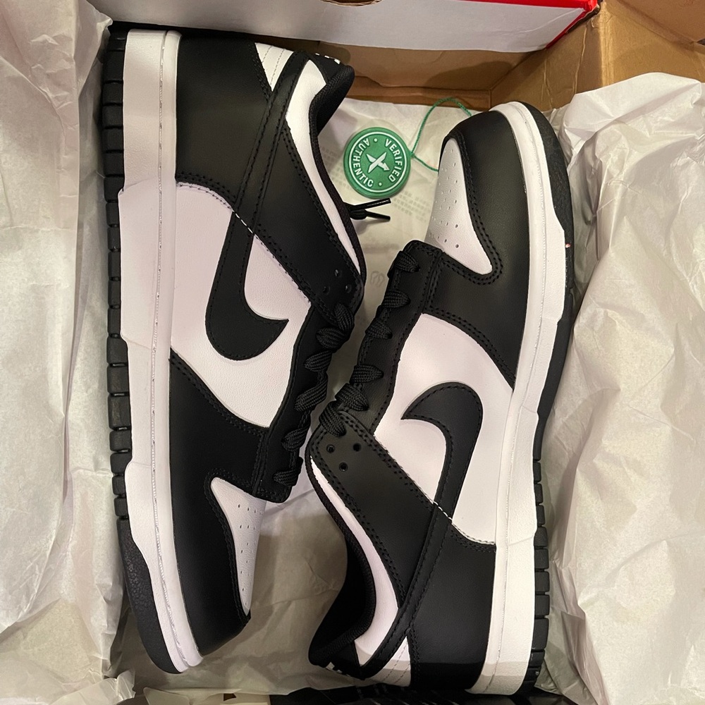 Nike Dunk Low - White / Black - 1:1 UA